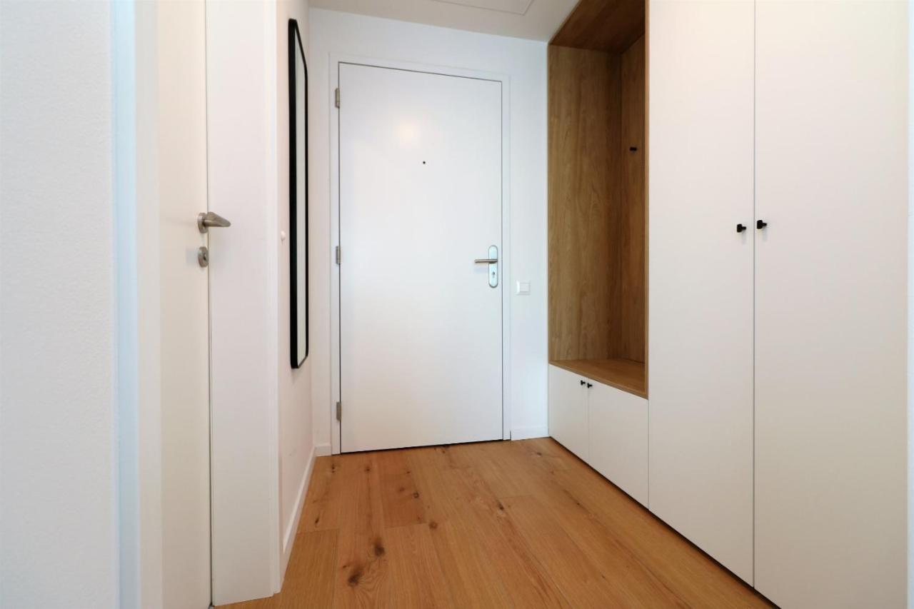 Sky Park New 1-Bedroom Apartment Bratislava Bagian luar foto